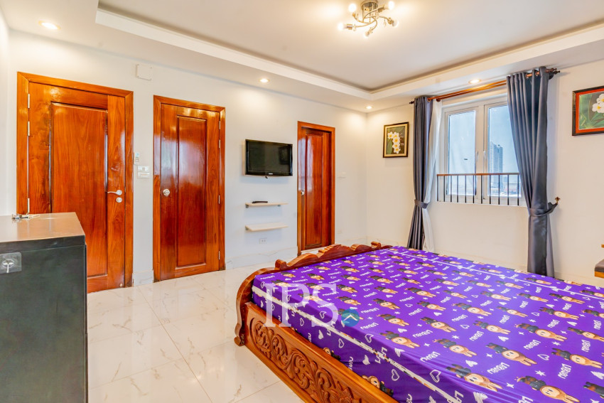 3 Bedroom Serviced Apartment For Rent - Beoung Prolit, Phnom Penh