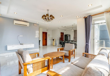 3 Bedroom Serviced Apartment For Rent - Beoung Prolit, Phnom Penh thumbnail