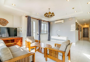 3 Bedroom Serviced Apartment For Rent - Beoung Prolit, Phnom Penh thumbnail