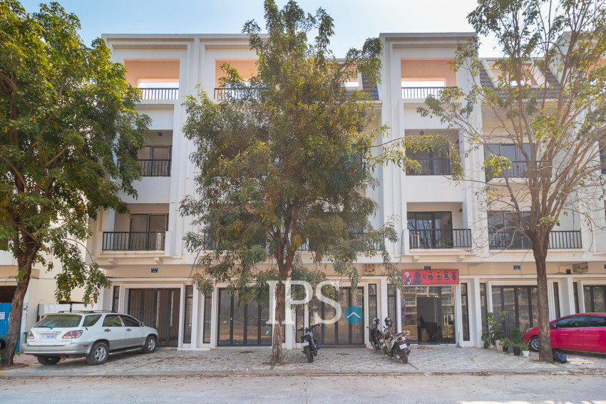 4 Bedroom House For Rent - Svay Dangkum, Siem Reap