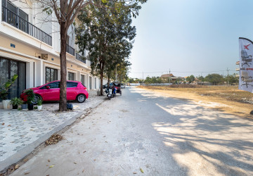 4 Bedroom House For Rent - Svay Dangkum, Siem Reap thumbnail