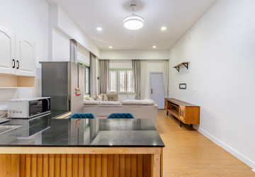 Renovated 2 Bedroom Apartment For Rent - Beoung Prolit, Phnom Penh thumbnail