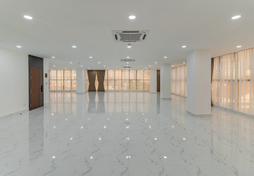 452 Sqm Office Space For Rent - Boeung Kak 2, Phnom Penh thumbnail