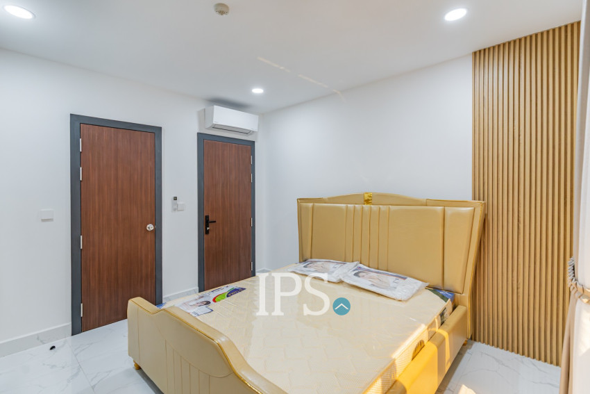 3 Bedroom Serviced Apartment For Rent - Boeung Kak 2, Phnom Penh