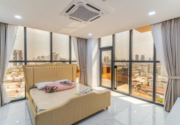 3 Bedroom Serviced Apartment For Rent - Boeung Kak 2, Phnom Penh thumbnail