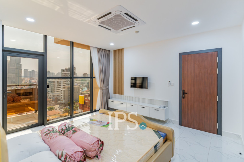 3 Bedroom Serviced Apartment For Rent - Boeung Kak 2, Phnom Penh