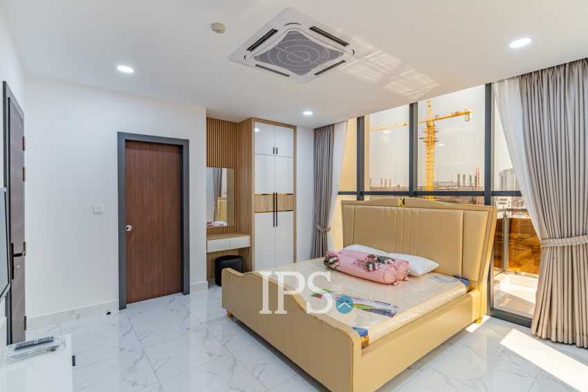 3 Bedroom Serviced Apartment For Rent - Boeung Kak 2, Phnom Penh