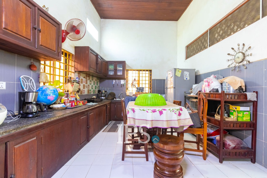 5 Bedroom House For Sale - Svay Dangkum, Siem Reap