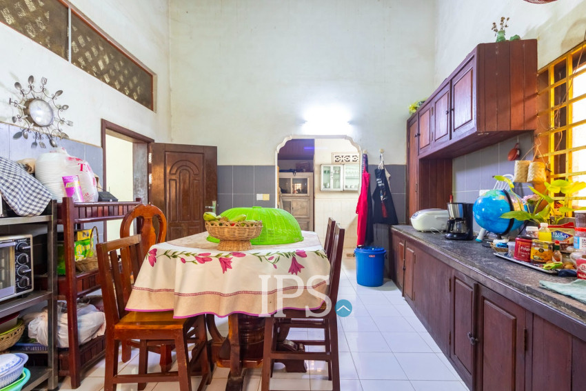 5 Bedroom House For Sale - Svay Dangkum, Siem Reap