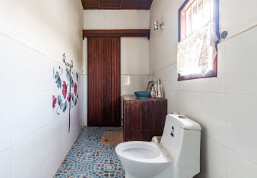 5 Bedroom House For Sale - Svay Dangkum, Siem Reap thumbnail