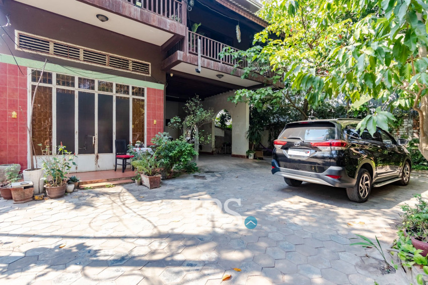 5 Bedroom House For Sale - Svay Dangkum, Siem Reap