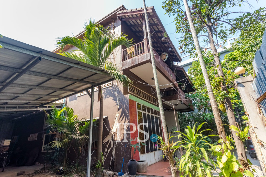 5 Bedroom House For Sale - Svay Dangkum, Siem Reap