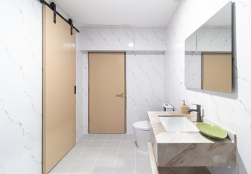 2 Bedroom Apartment For Rent -Svay Dangkum, Siem Reap thumbnail