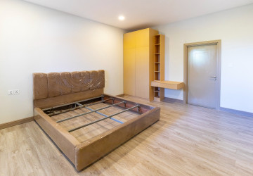 2 Bedroom Apartment For Rent -Svay Dangkum, Siem Reap thumbnail