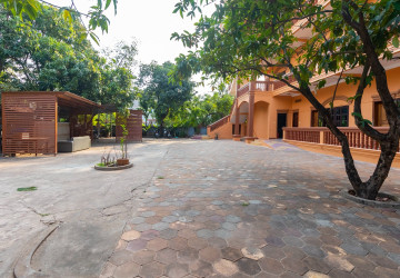 1 Bedroom Apartment For Rent - Svay Dangkum, Siem Reap thumbnail