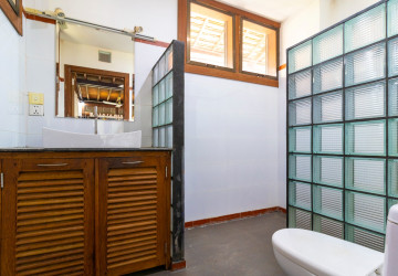 3 Bedroom Compound Wooden House For Rent - Sala Kamreuk, Siem Reap thumbnail
