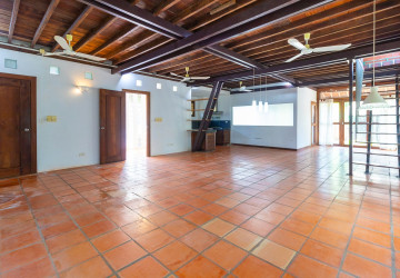 3 Bedroom Compound Wooden House For Rent - Sala Kamreuk, Siem Reap thumbnail