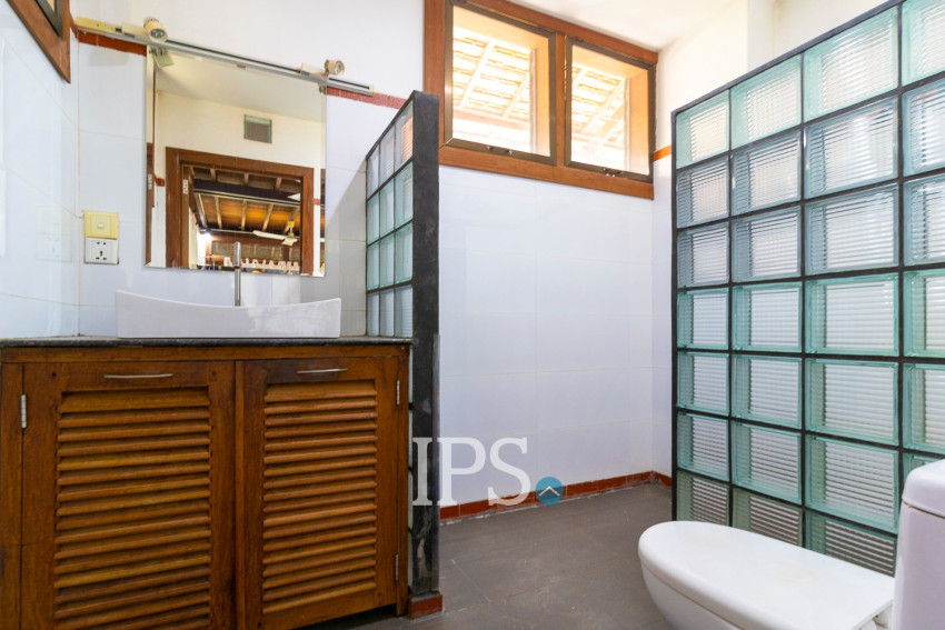 3 Bedroom Compound Wooden House For Rent - Sala Kamreuk, Siem Reap