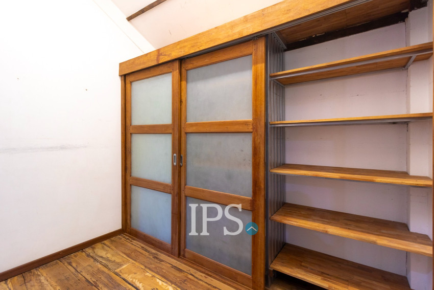 3 Bedroom Compound Wooden House For Rent - Sala Kamreuk, Siem Reap