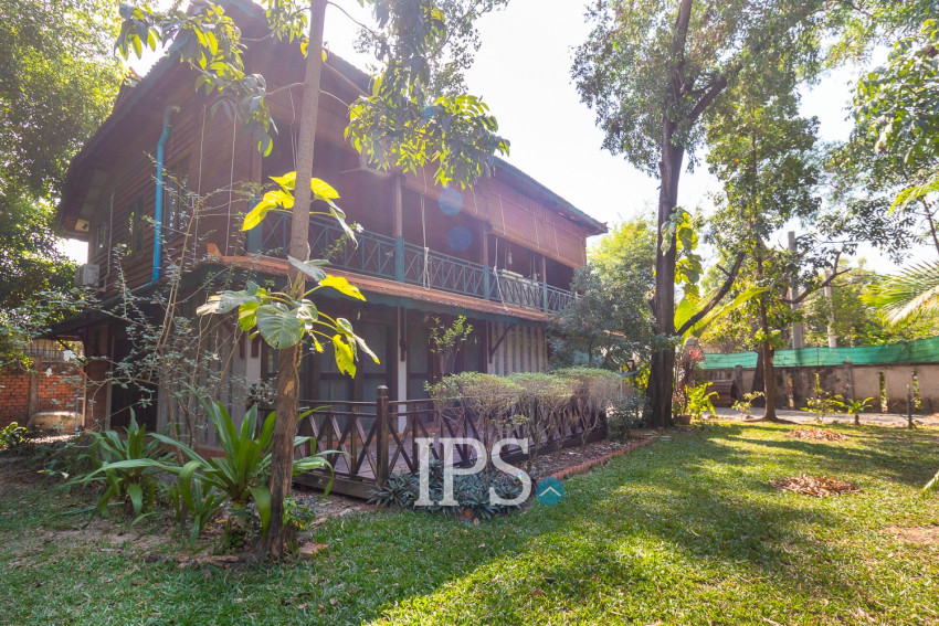 3 Bedroom Compound Wooden House For Rent - Sala Kamreuk, Siem Reap