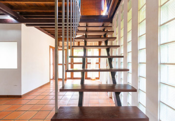 3 Bedroom Compound Wooden House For Rent - Sala Kamreuk, Siem Reap thumbnail