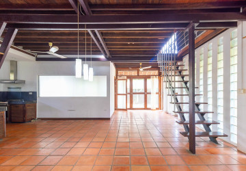 3 Bedroom Compound Wooden House For Rent - Sala Kamreuk, Siem Reap thumbnail