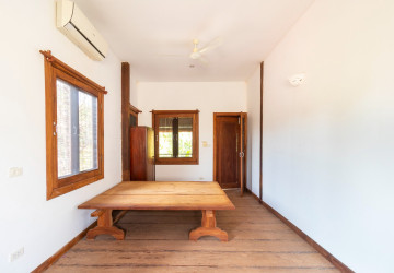 3 Bedroom Compound Wooden House For Rent - Sala Kamreuk, Siem Reap thumbnail