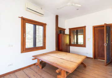 3 Bedroom Compound Wooden House For Rent - Sala Kamreuk, Siem Reap thumbnail