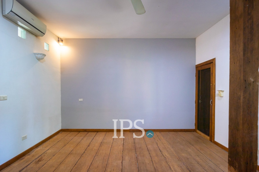 3 Bedroom Compound Wooden House For Rent - Sala Kamreuk, Siem Reap