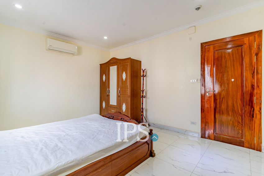 3 Bedroom Serviced Apartment For Rent - Beoung Prolit, Phnom Penh