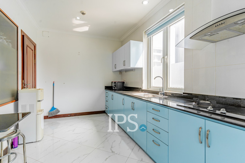 3 Bedroom Serviced Apartment For Rent - Beoung Prolit, Phnom Penh