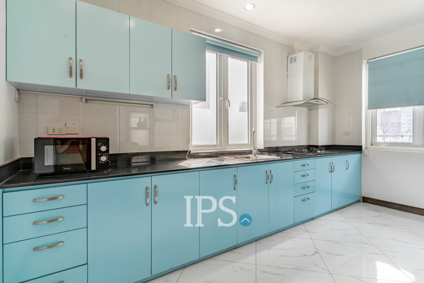 3 Bedroom Serviced Apartment For Rent - Beoung Prolit, Phnom Penh