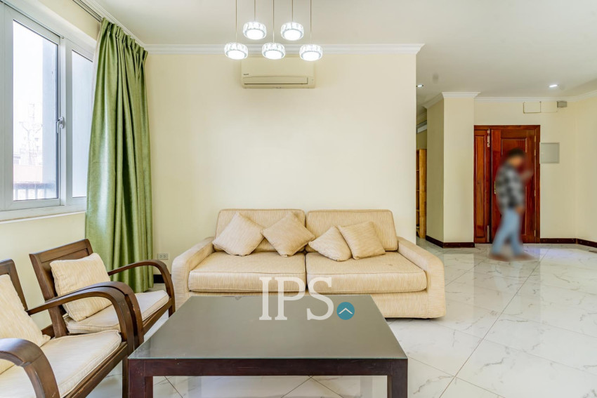 3 Bedroom Serviced Apartment For Rent - Beoung Prolit, Phnom Penh