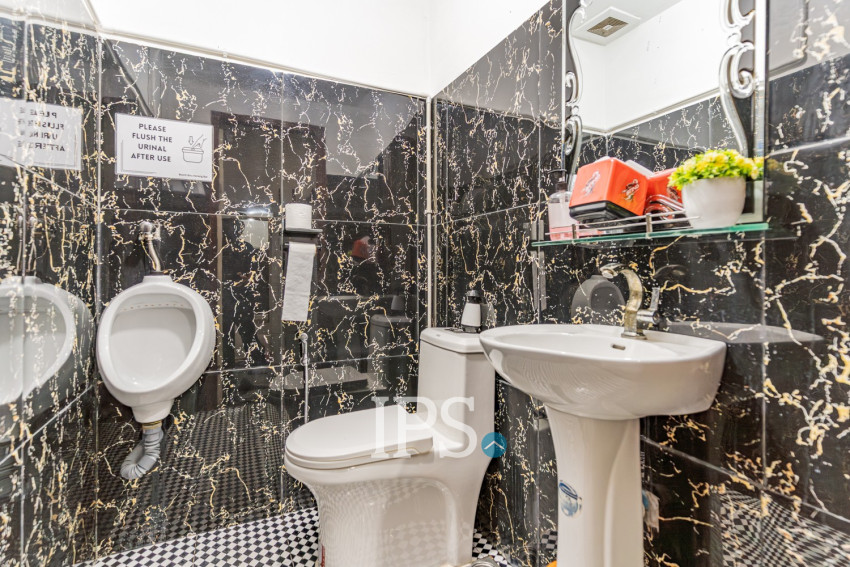 Restaurant and Bar Business For Sale - Phsar Kandal 1, Phnom Penh