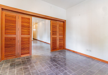 Renovated 1 Bedroom Apartment For Sale - BKK1, Phnom Penh thumbnail