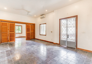 Renovated 1 Bedroom Apartment For Sale - BKK1, Phnom Penh thumbnail