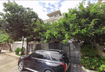 5 Bedroom Twin Villa For Sale - Borey Peng Huoth The Star Platinum, Nirouth, Phnom Penh thumbnail