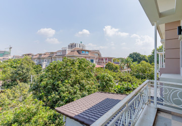 5 Bedroom Twin Villa For Sale - Borey Peng Huoth The Star Platinum, Nirouth, Phnom Penh thumbnail