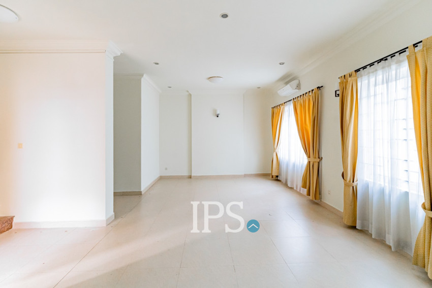3 Bedroom Villa For Rent - Bassac Garden City, Tonle Bassac, Phnom Penh