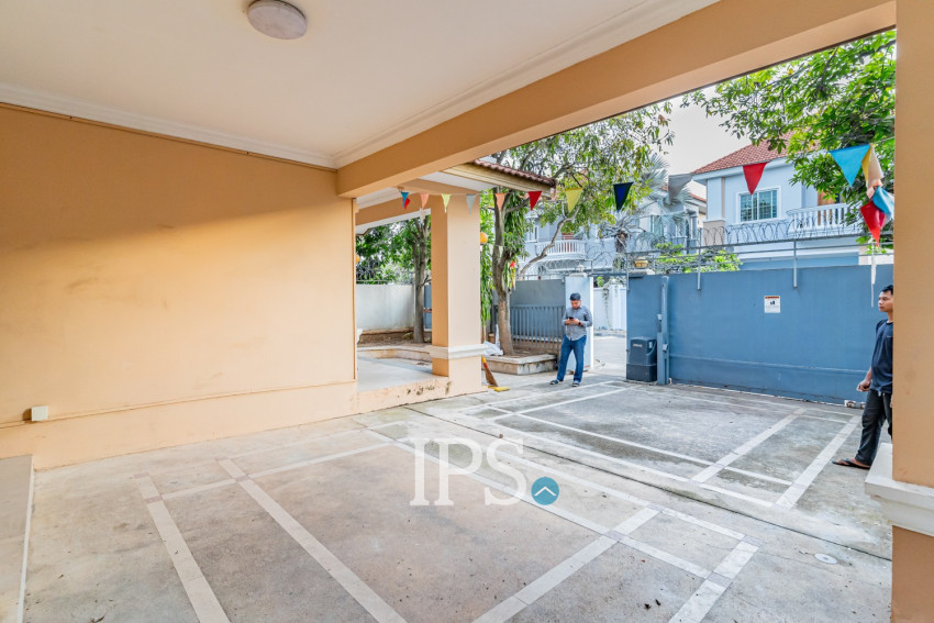 3 Bedroom Villa For Rent - Bassac Garden City, Tonle Bassac, Phnom Penh