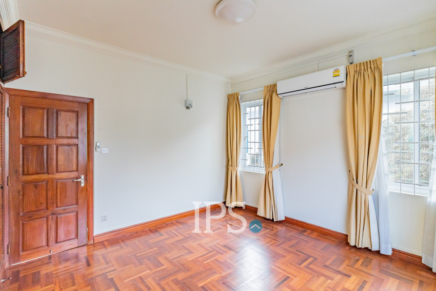 3 Bedroom Villa For Rent - Bassac Garden City, Tonle Bassac, Phnom Penh