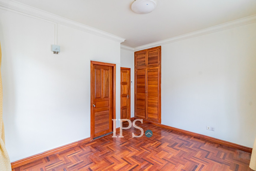 3 Bedroom Villa For Rent - Bassac Garden City, Tonle Bassac, Phnom Penh