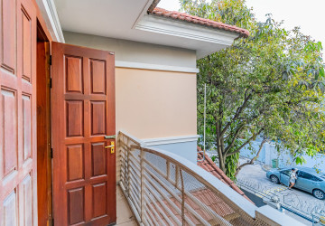 3 Bedroom Villa For Rent - Bassac Garden City, Tonle Bassac, Phnom Penh thumbnail