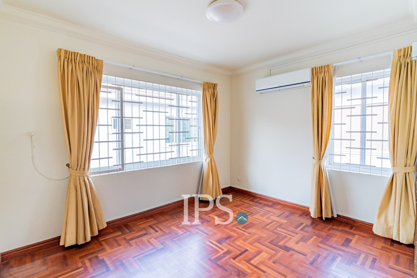 3 Bedroom Villa For Rent - Bassac Garden City, Tonle Bassac, Phnom Penh