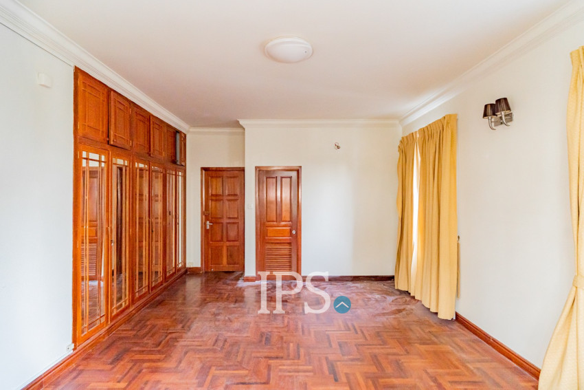 3 Bedroom Villa For Rent - Bassac Garden City, Tonle Bassac, Phnom Penh