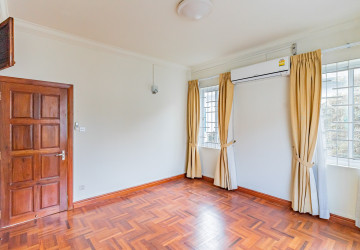 3 Bedroom Villa For Rent - Bassac Garden City, Tonle Bassac, Phnom Penh thumbnail