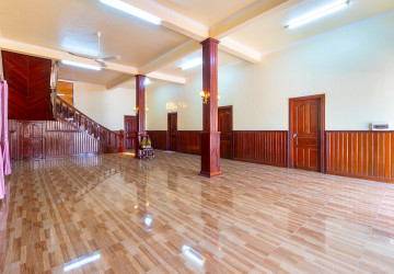 8 Bedroom House For Rent - Svay Dangkum, Siem Reap thumbnail