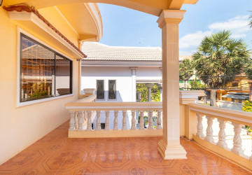 8 Bedroom House For Rent - Svay Dangkum, Siem Reap thumbnail