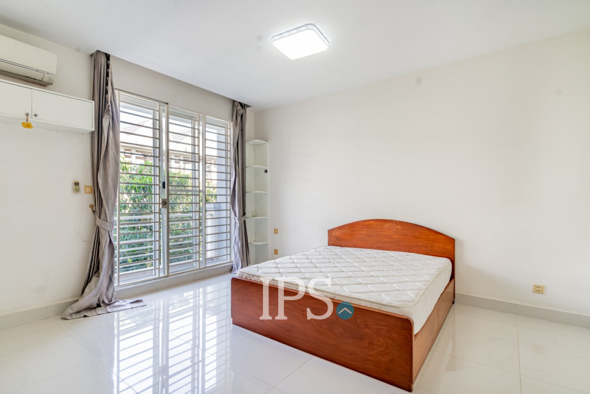 4 Bedroom Linked Villa For Rent - Borey Peng Huoth, Russey Keo, Phnom Penh