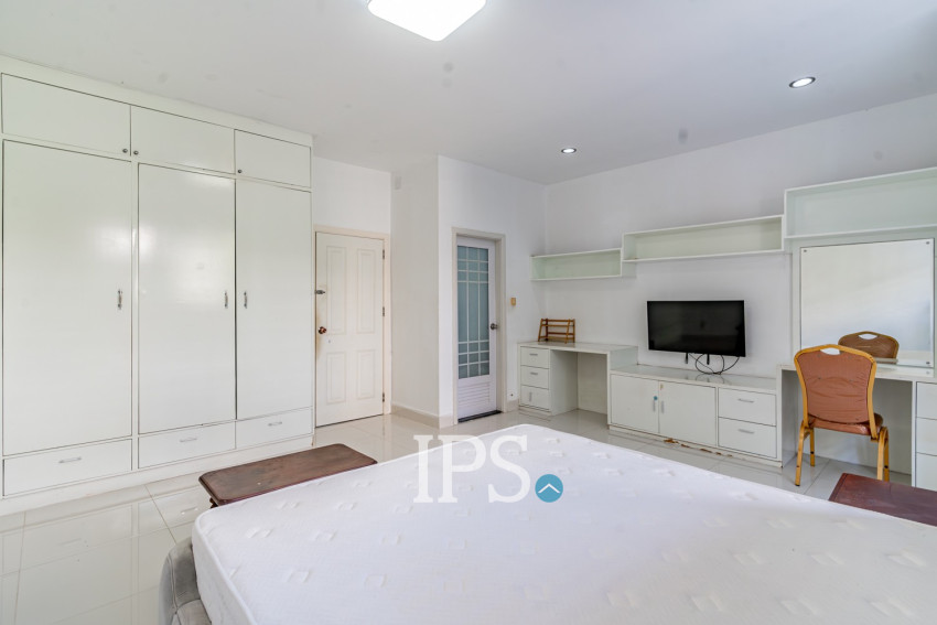 4 Bedroom Linked Villa For Rent - Borey Peng Huoth, Russey Keo, Phnom Penh